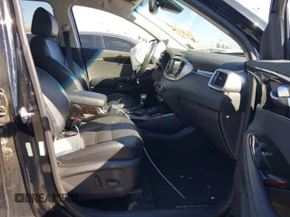 2019 Kia Sorento EX V6 with VIN 5XYPH4A57KG464487, listed as a IAAI auction lot 41664217 with 80,982 mi miles. Bid and sale history available at carsss.com. Image 5.