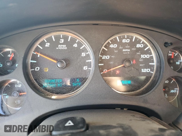 2014 GMC Yukon XL Denali with VIN 1GKS2MEF2ER165627, listed as a Copart auction lot 42962905 with 157,903 mi miles and Salvage Title. Bid and sale history available at carsss.com. Image 9.