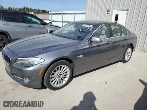 2011 BMW 5 Series 535i xDrive with VIN WBAFU7C52BC875433, listed as a Copart auction lot 48753515 with 113,529 mi miles and Non Repairable. Bid and sale history available at carsss.com. Image 1.