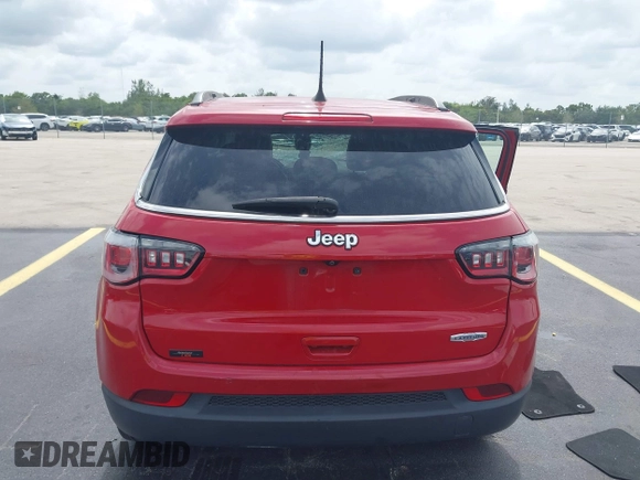 2019 Jeep Compass Latitude with VIN 3C4NJCBB8KT843811, listed as a IAAI auction lot 42442207 with 83,608 mi miles and . Bid and sale history available at DreamBid. Image 17.