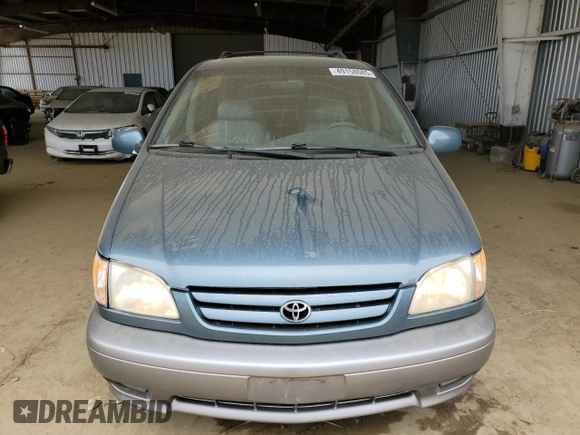 2002 Toyota Sienna LE with VIN 4T3ZF13C92U438886, listed as a Copart auction lot 49158085 with 144,706 mi miles and Salvage Title. Bid and sale history available at carsss.com. Image 5.