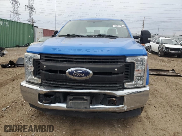 2017 Ford F-250 XLT with VIN 1FT7X2A62HED83723, listed as a Copart auction lot 85007054 with 146,715 mi miles and Salvage title. Bid and sale history available at DreamBid. Image 5.