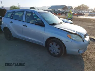 2006 Toyota Matrix STD with VIN 2T1KR32E26C588104, listed as a IAAI auction lot 41977865 with 242,577 mi miles. Bid and sale history available at carsss.com. Image 1.