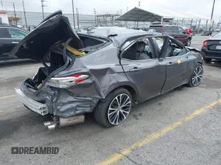 2019 Toyota Camry LE z VIN 4T1B11HK1KU244667, wystawiony jako IAAI lot #42142439 z przebiegiem Nie podano mil oraz . Historia ofert i sprzedaży dostępna na DreamBid. Obrazek 4.