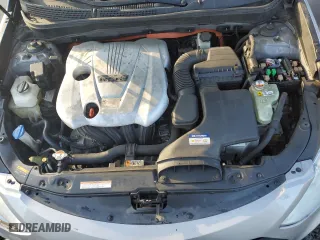 2014 Hyundai Sonata Hybrid with VIN KMHEC4A42EA105044, listed as a Copart auction lot 43902145 with 247,081 mi miles and Salvage Title. Bid and sale history available at carsss.com. Image 11.