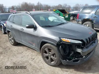 2017 Jeep Cherokee Latitude z VIN 1C4PJMCS1HW544421, wystawiony jako IAAI lot #41893669 z przebiegiem 170 843 mil mil oraz . Historia ofert i sprzedaży dostępna na DreamBid. Obrazek 1.