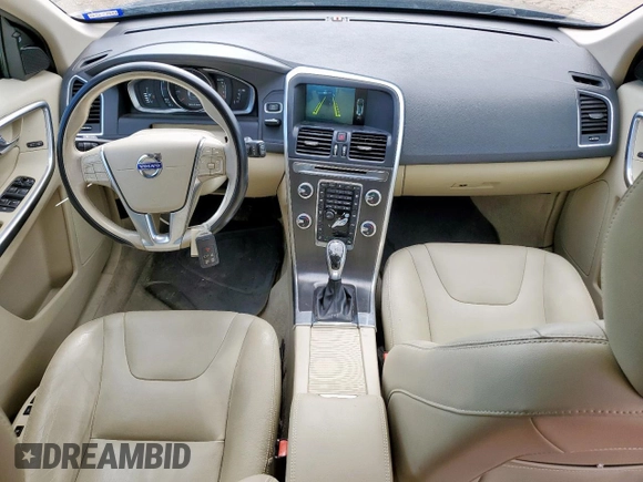 2015 Volvo XC60 T5 Drive-E Premier z VIN YV440MDK5F2740965, wystawiony jako Copart lot #58493985 z przebiegiem 55 968 mil mil oraz Szkoda całkowita • Salvage title. Historia ofert i sprzedaży dostępna na DreamBid. Obrazek 8.