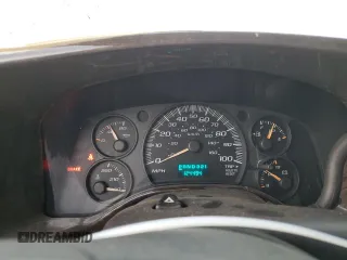 2004 GMC Savana Cargo Van YF7 Upfitter with VIN 1GDFG15T841141876, listed as a Copart auction lot 83259724 with 124,494 mi miles and Salvage Title. Bid and sale history available at carsss.com. Image 9.