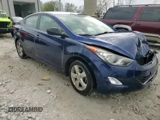 2013 Hyundai Elantra GLS z VIN KMHDH4AE8DU487602, wystawiony jako Copart lot #55031365 z przebiegiem 133 822 mil mil oraz Czysty tytuł • Clean title. Historia ofert i sprzedaży dostępna na DreamBid. Obrazek 13.