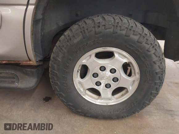 2004 Chevrolet Tahoe Z71 with VIN 1GNEK13Z94R252242, listed as a IAAI auction lot 42354997 with 240,719 mi miles and . Bid and sale history available at DreamBid. Image 12.