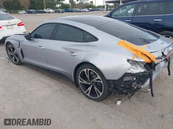 2022 Audi e-tron GT Prestige z VIN WAUEJBFW7N7001491, wystawiony jako IAAI lot #41356266 z przebiegiem 42 738 mil mil oraz . Historia ofert i sprzedaży dostępna na DreamBid. Obrazek 3.