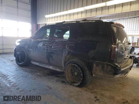 2007 GMC Yukon SLE with VIN 1GKFC13J27R237434, listed as a Copart auction lot 89009755 with 253,570 mi miles and Non Repairable. Bid and sale history available at carsss.com. Image 2.