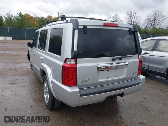2008 Jeep Commander Limited with VIN 1J8HG58N68C124949, listed as a IAAI auction lot 40725093 with 180,307 mi miles. Bid and sale history available at carsss.com. Image 3.