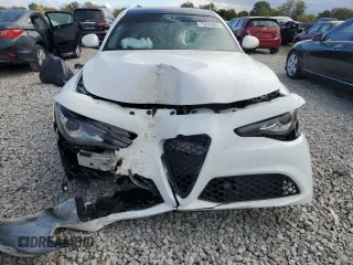 2020 Alfa Romeo Giulia Ti with VIN ZARFANBN2L7630701, listed as a Copart auction lot 75291064 with 0 mi miles and Salvage Title. Bid and sale history available at carsss.com. Image 5.