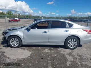 2015 Nissan Altima 2.5 with VIN 1N4AL3AP1FN392092, listed as a IAAI auction lot 41666884 with 88,888 mi miles. Bid and sale history available at carsss.com. Image 14.
