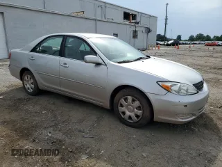 2004 Toyota Camry LE z VIN 4T1BE32K14U844858, wystawiony jako Copart lot #57564715 z przebiegiem 242 775 mil mil oraz Czysty tytuł • Clean title. Historia ofert i sprzedaży dostępna na DreamBid. Obrazek 4.