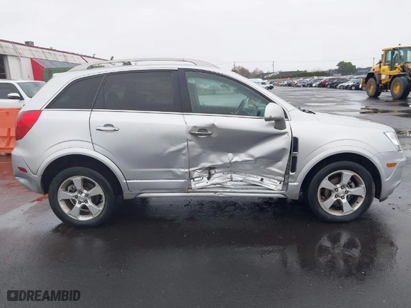 2014 Chevrolet Captiva Sport Fleet LT with VIN 3GNAL3EKXES585152, listed as a IAAI auction lot 41714838 with 92,001 mi miles. Bid and sale history available at carsss.com. Image 6.