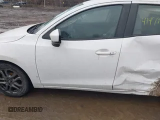 2020 Toyota Yaris LE с VIN 3MYDLBJV5LY706259, выставлен на аукционе IAAI как лот 41479601 с пробегом 79 270 миль миль и . История ставок и продаж доступна на DreamBid. Изображение 14.