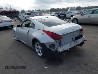 2008 Nissan 350Z Enthusiast z VIN JN1BZ34D68M706328, wystawiony jako IAAI lot #41567634 z przebiegiem 128 222 mil mil oraz . Historia ofert i sprzedaży dostępna na DreamBid. Obrazek 3.