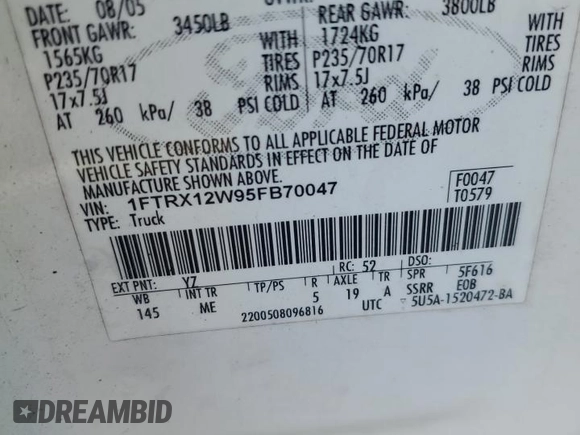 2005 Ford F-150 STX с VIN 1FTRX12W95FB70047, выставлен на аукционе Copart как лот 59154365 с пробегом 209 721 миль миль и Списание • Salvage title. История ставок и продаж доступна на DreamBid. Изображение 12.