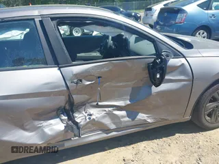 2022 Hyundai Elantra SEL with VIN KMHLM4AGXNU283362, listed as a IAAI auction lot 41981190 with 23,575 mi miles and . Bid and sale history available at DreamBid. Image 6.