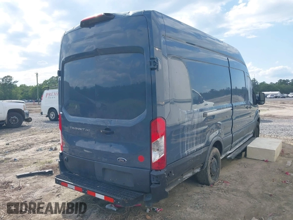 2019 Ford Transit z VIN 1FTYR3XMXKKB33312, wystawiony jako IAAI lot #42253712 z przebiegiem 68 590 mil mil oraz . Historia ofert i sprzedaży dostępna na DreamBid. Obrazek 4.