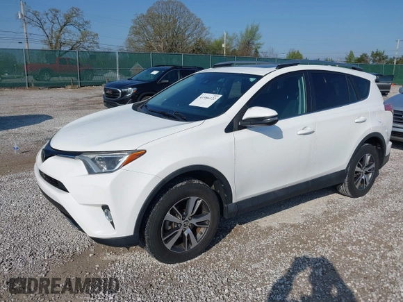 2018 Toyota RAV4 XLE with VIN 2T3WFREV2JW412970, listed as a IAAI auction lot 41986122 with 61,828 mi miles. Bid and sale history available at carsss.com. Image 2.