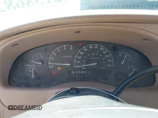 2002 Ford Ranger XL z VIN 1FTYR10U92PA46521, wystawiony jako IAAI lot #42158682 z przebiegiem 132 436 mil mil oraz . Historia ofert i sprzedaży dostępna na DreamBid. Obrazek 7.