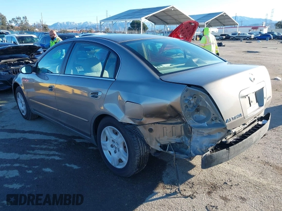 2004 Nissan Altima S with VIN 1N4AL11D84C132534, listed as a IAAI auction lot 41745355 with 144,070 mi miles. Bid and sale history available at carsss.com. Image 3.