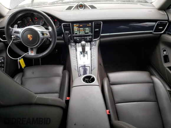 2016 Porsche Panamera 4 with VIN WP0AA2A77GL001213, listed as a Copart auction lot 46805985 with 61,830 mi miles and Salvage Title. Bid and sale history available at DreamBid. Image 8.