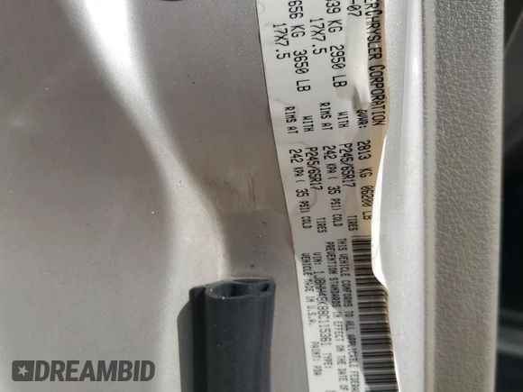 2008 Jeep Commander Sport with VIN 1J8HH48K88C115361, listed as a Copart auction lot 59978715 with 221,157 mi miles and Salvage title. Bid and sale history available at DreamBid. Image 13.