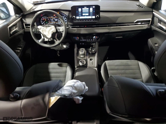 2024 Mitsubishi Outlander SE with VIN JA4J4VA85RZ054097, listed as a Copart auction lot 51607115 with 5,692 mi miles and Salvage Title. Bid and sale history available at carsss.com. Image 8.