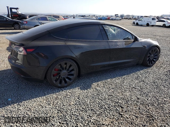 2023 Tesla Model 3 Performance z VIN 5YJ3E1EC9PF414218, wystawiony jako Copart lot #53105285 z przebiegiem 60 745 mil mil oraz Szkoda całkowita • Salvage title. Historia ofert i sprzedaży dostępna na DreamBid. Obrazek 3.