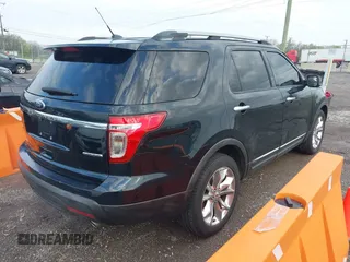 2014 Ford Explorer XLT with VIN 1FM5K7D80EGB07410, listed as a IAAI auction lot 41954378 with 194,485 mi miles and . Bid and sale history available at carsss.com. Image 4.