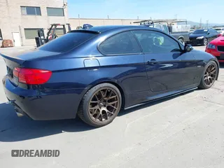 2009 BMW 3 Series 335i with VIN WBAWB73509P158425, listed as a IAAI auction lot 41844083 with 89,684 mi miles and . Bid and sale history available at DreamBid. Image 4.