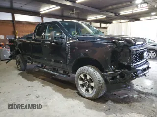 2023 Ford F-350 z VIN 1FT8X3BN3PEC39662, wystawiony jako Copart lot #48144565 z przebiegiem 18 118 mil mil oraz Szkoda całkowita • Salvage title. Historia ofert i sprzedaży dostępna na DreamBid. Obrazek 4.
