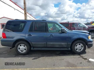 2004 Ford Expedition Special Service with VIN 1FMFU16L24LA56074, listed as a IAAI auction lot 41803262 with 86,169 mi miles. Bid and sale history available at carsss.com. Image 13.
