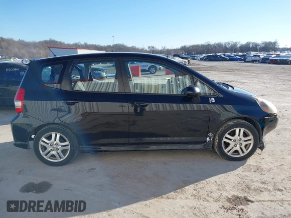 2008 Honda Fit Sport with VIN JHMGD38648S034079, listed as a IAAI auction lot 41586372 with 208,102 mi miles. Bid and sale history available at carsss.com. Image 14.