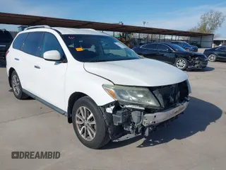 2014 Nissan Pathfinder SV with VIN 5N1AR2MN7EC663322, listed as a IAAI auction lot 41284545 with 184,847 mi miles. Bid and sale history available at carsss.com. Image 1.