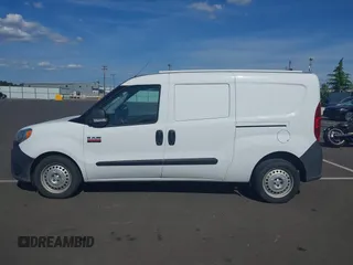 2018 Ram ProMaster City Cargo Tradesman z VIN ZFBERFAB0J6J37598, wystawiony jako IAAI lot #42416142 z przebiegiem 93 498 mil mil oraz . Historia ofert i sprzedaży dostępna na DreamBid. Obrazek 13.