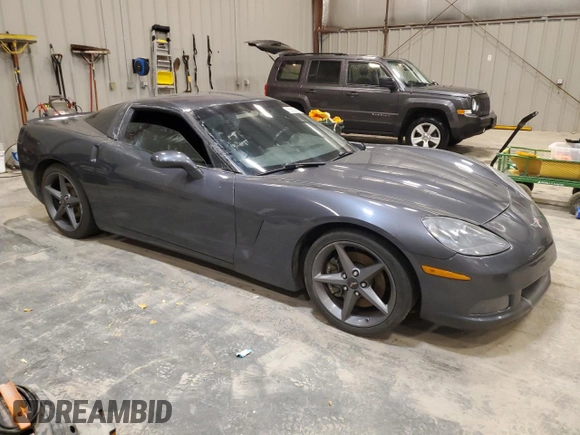 2011 Chevrolet Corvette 1LT with VIN 1G1YE2DW7B5109682, listed as a Copart auction lot 56855635 with 90,693 mi miles and Clean title. Bid and sale history available at DreamBid. Image 4.