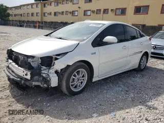 2017 Toyota Prius Plus with VIN JTDKARFPXH3001214, listed as a Copart auction lot 64726805 with 83,701 mi miles and Salvage title. Bid and sale history available at DreamBid. Image 1.