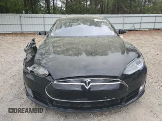 2015 Tesla Model S 85D with VIN 5YJSA1E20FF101913, listed as a Copart auction lot 49706935 with 109,515 mi miles and Salvage Title. Bid and sale history available at carsss.com. Image 5.