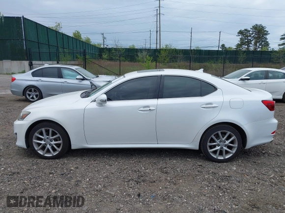 2013 Lexus IS 250 with VIN JTHCF5C21D5062052, listed as a IAAI auction lot 42121728 with 96,984 mi miles and . Bid and sale history available at DreamBid. Image 14.