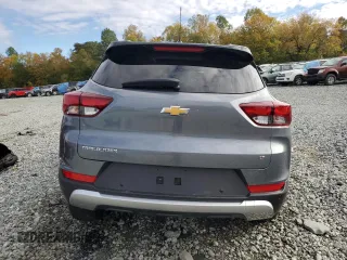 2021 Chevrolet TrailBlazer LT with VIN KL79MPSL7MB141991, listed as a Copart auction lot 70658083 with 32,425 mi miles. Bid and sale history available at carsss.com. Image 6.