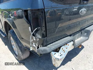 2018 Ford F-150 XL with VIN 1FTEW1E52JFB61592, listed as a IAAI auction lot 42682384 with 51,929 mi miles and . Bid and sale history available at DreamBid. Image 17.