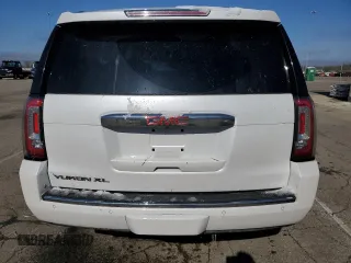 2017 GMC Yukon XL Denali with VIN 1GKS2HKJ5HR139365, listed as a Copart auction lot 52140725 with 135,079 mi miles and Salvage Title. Bid and sale history available at carsss.com. Image 6.