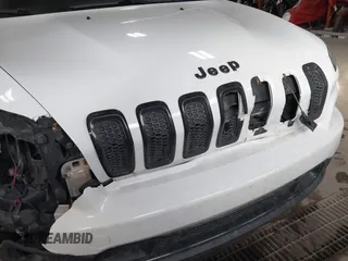 2014 Jeep Cherokee Latitude with VIN 1C4PJMCS5EW288909, listed as a IAAI auction lot 41531117 with 108,971 mi miles and . Bid and sale history available at carsss.com. Image 17.