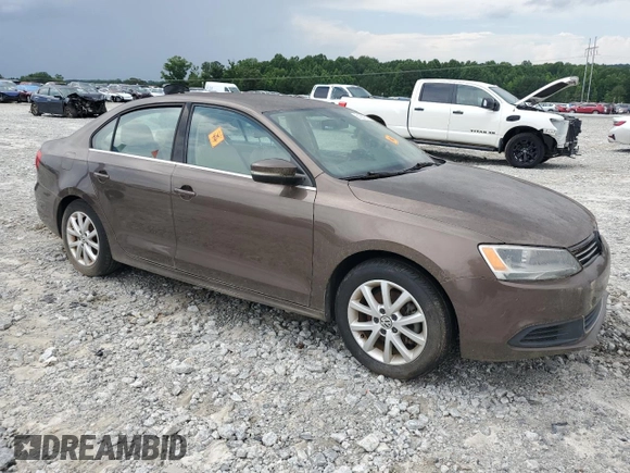 2014 Volkswagen Jetta TDI w/Premium/Nav с VIN 3VWLL7AJ8EM253721, выставлен на аукционе Copart как лот 61551515 с пробегом 155 745 миль миль и Чистый • Clean title. История ставок и продаж доступна на DreamBid. Изображение 4.