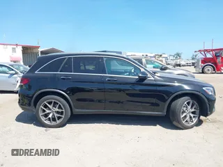 2022 Mercedes-Benz GLC 300 с VIN W1N0G8DB0NV346185, выставлен на аукционе IAAI как лот 42165180 с пробегом 21 782 миль миль и . История ставок и продаж доступна на DreamBid. Изображение 13.